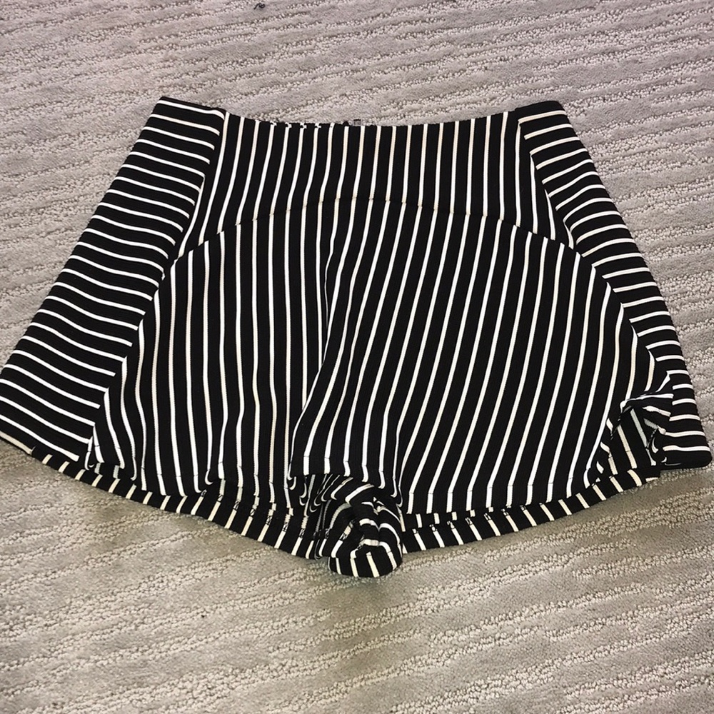 TOP SHOP Scort BLACK AND WHITE